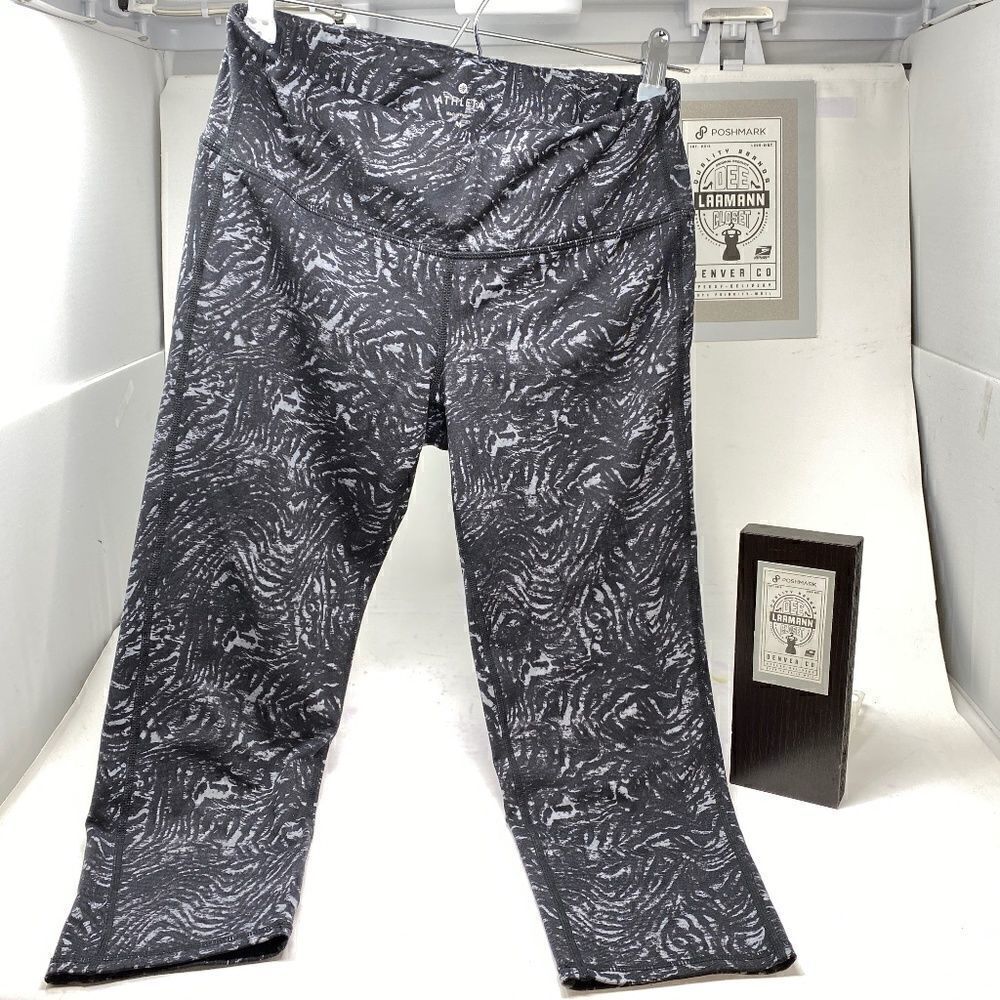 ATHLETA Leggings - Black & Gray Abstract Pattern